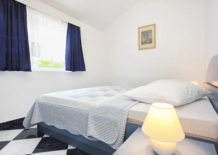 By The Sea - Perna, Peljesac - 4629